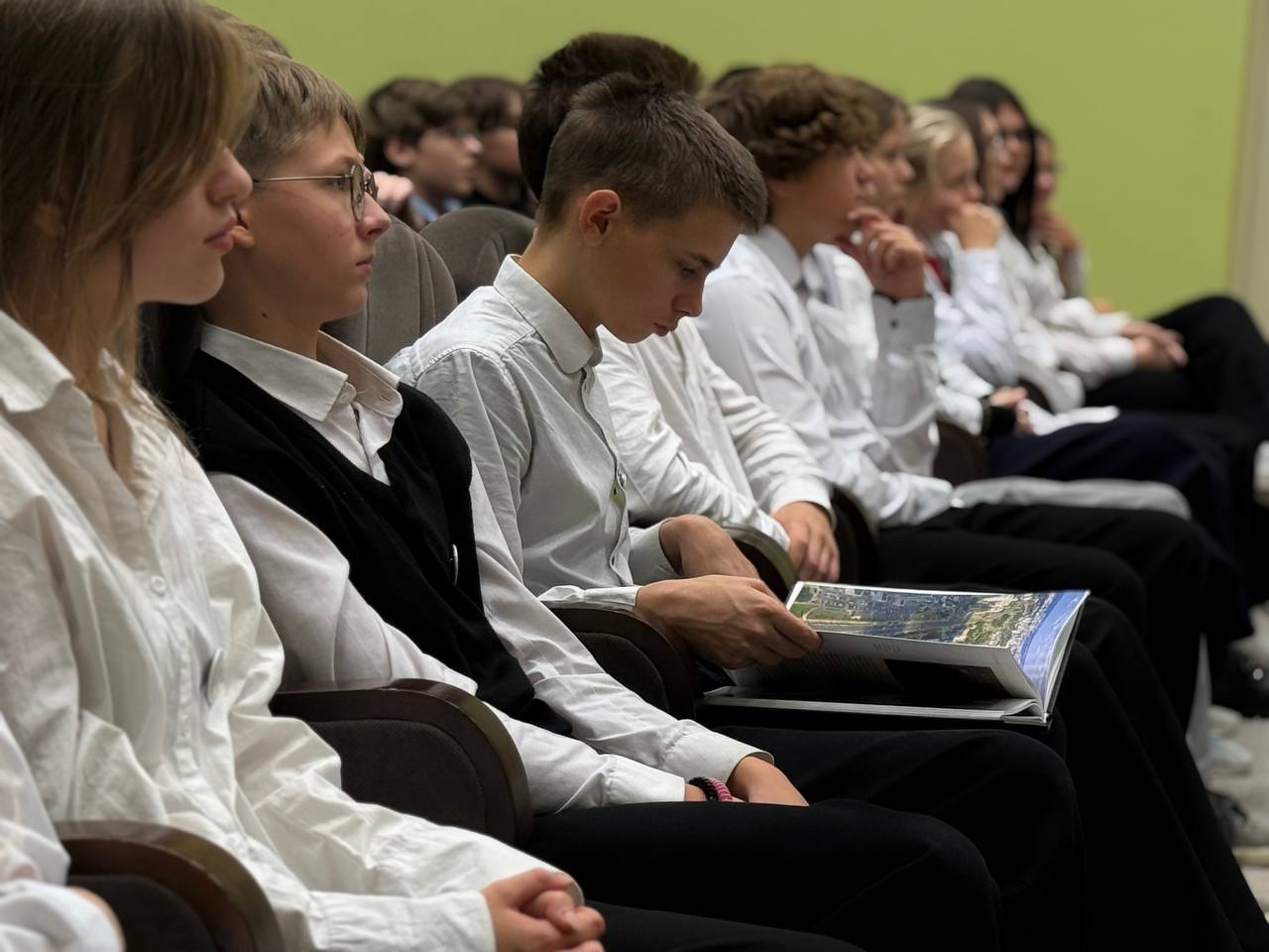 photo_2025-11-03_21-05-28